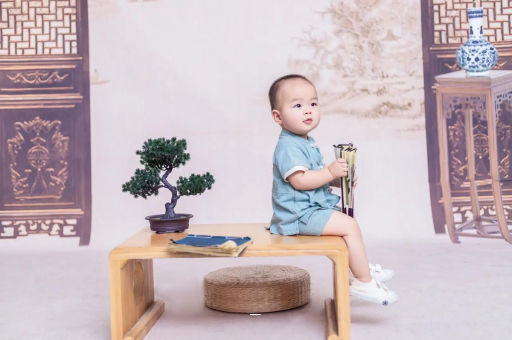 佛山四个月宝宝可以坐着吗